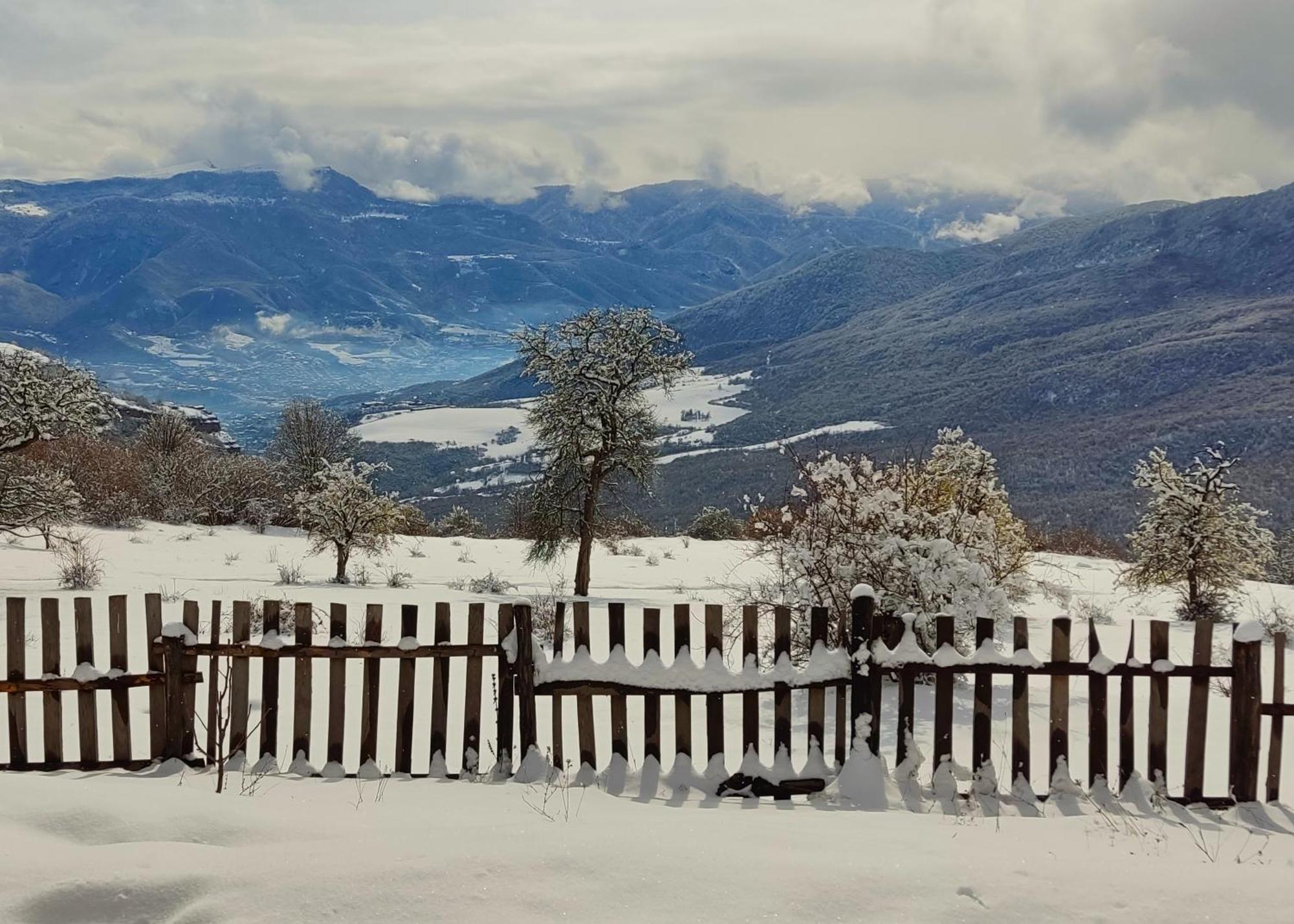 Kanach Tun Boutique Hotel Yenokavan Buitenkant foto
